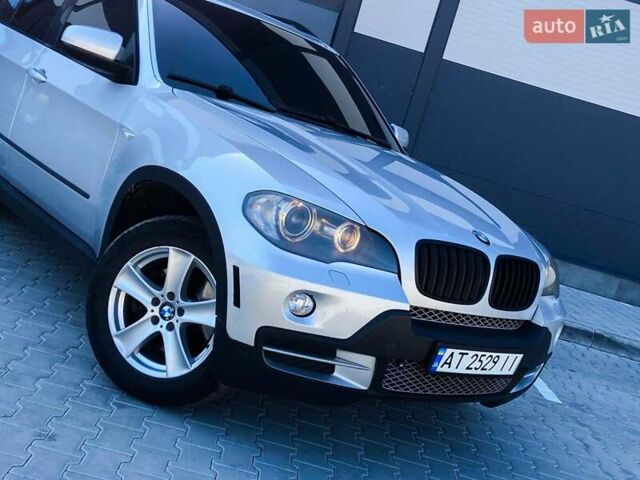 Серый БМВ Х5, объемом двигателя 3 л и пробегом 326 тыс. км за 11750 $, фото 3 на Automoto.ua