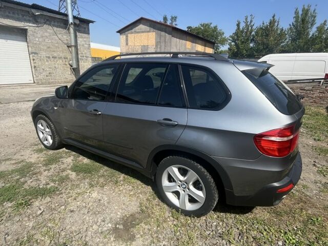 Серый БМВ Х5, объемом двигателя 3 л и пробегом 197 тыс. км за 12000 $, фото 7 на Automoto.ua