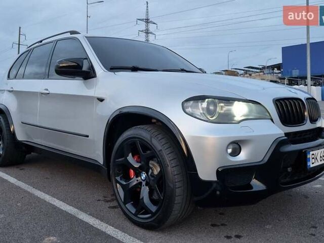 Серый БМВ Х5, объемом двигателя 3 л и пробегом 290 тыс. км за 19999 $, фото 18 на Automoto.ua