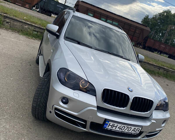 Серый БМВ Х5, объемом двигателя 3 л и пробегом 237 тыс. км за 13700 $, фото 3 на Automoto.ua