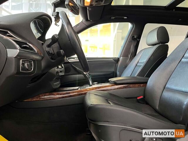 Серый БМВ Х5, объемом двигателя 3 л и пробегом 378 тыс. км за 14300 $, фото 10 на Automoto.ua