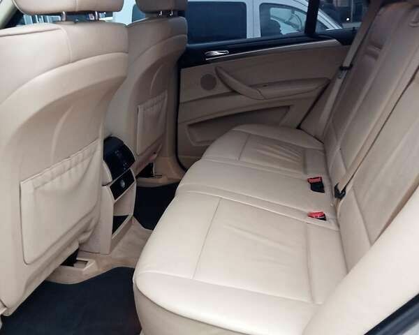 Серый БМВ Х5, объемом двигателя 3 л и пробегом 450 тыс. км за 304 $, фото 16 на Automoto.ua