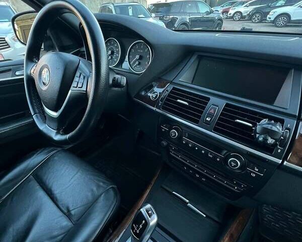 Серый БМВ Х5, объемом двигателя 3 л и пробегом 283 тыс. км за 14999 $, фото 30 на Automoto.ua