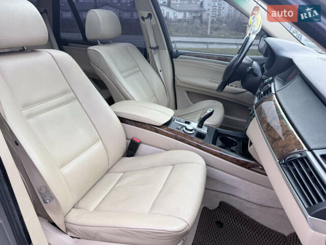 Сірий БМВ Х5, об'ємом двигуна 3 л та пробігом 365 тис. км за 8999 $, фото 35 на Automoto.ua