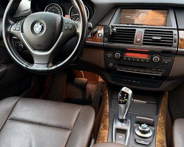 БМВ Х5 2007 в Ровно на Automoto.ua Серый БМВ Х5, объемом двигателя 2.99 л и пробегом 262 тыс. км за 14999 $, фото 36 на Automoto.ua