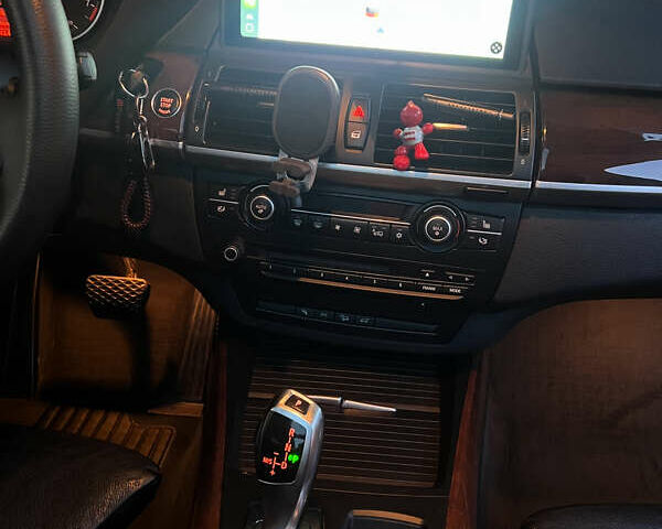 Серый БМВ Х5, объемом двигателя 3 л и пробегом 305 тыс. км за 14115 $, фото 19 на Automoto.ua