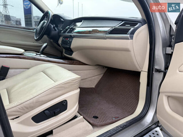 Сірий БМВ Х5, об'ємом двигуна 3 л та пробігом 365 тис. км за 8999 $, фото 34 на Automoto.ua