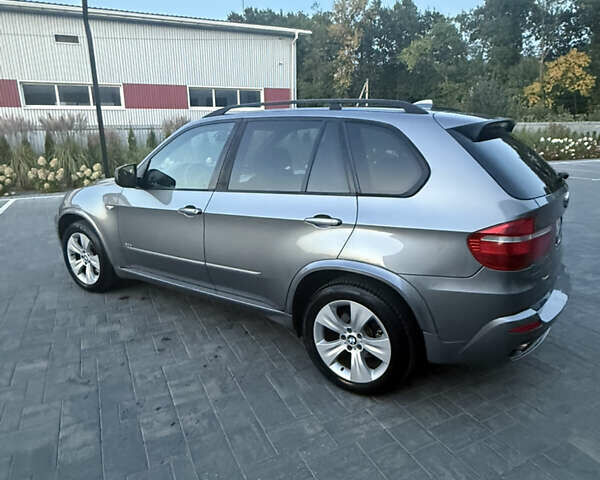Сірий БМВ Х5, об'ємом двигуна 3 л та пробігом 274 тис. км за 16300 $, фото 2 на Automoto.ua