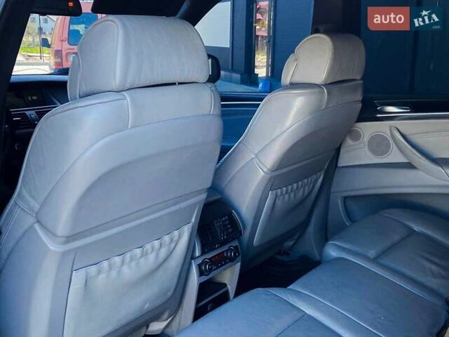 Серый БМВ Х5, объемом двигателя 3 л и пробегом 326 тыс. км за 11750 $, фото 7 на Automoto.ua