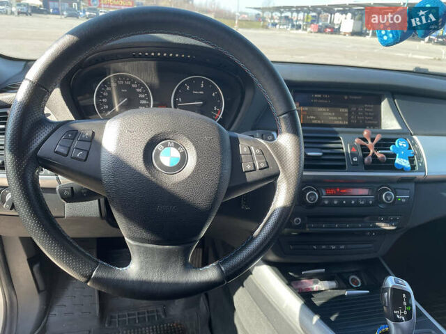 Серый БМВ Х5, объемом двигателя 3 л и пробегом 390 тыс. км за 13100 $, фото 8 на Automoto.ua