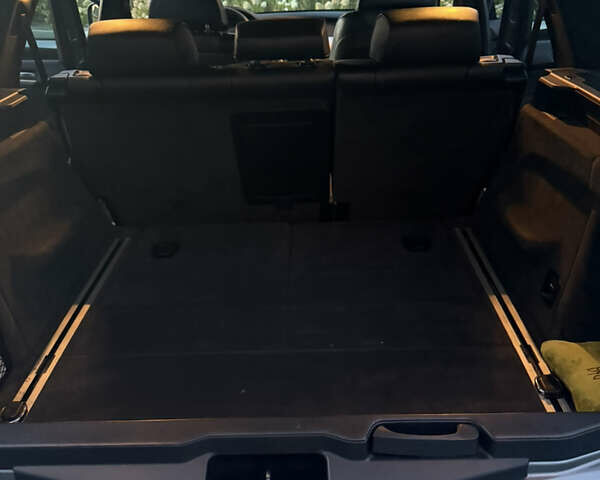Сірий БМВ Х5, об'ємом двигуна 3 л та пробігом 274 тис. км за 16300 $, фото 49 на Automoto.ua