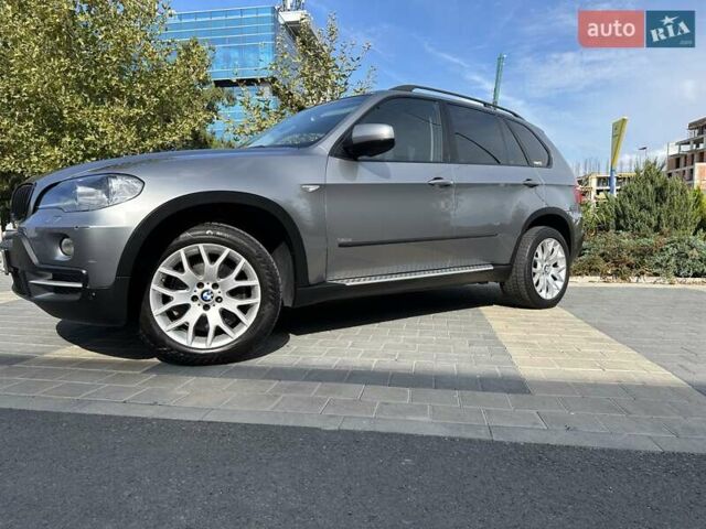 Серый БМВ Х5, объемом двигателя 3 л и пробегом 307 тыс. км за 15900 $, фото 6 на Automoto.ua