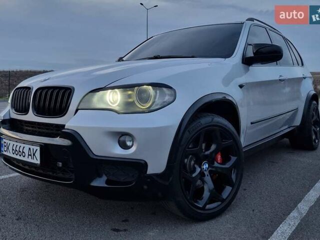 Серый БМВ Х5, объемом двигателя 3 л и пробегом 290 тыс. км за 19999 $, фото 12 на Automoto.ua