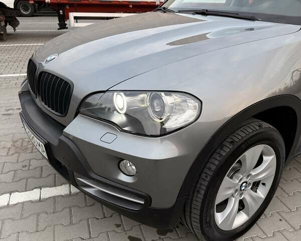 Серый БМВ Х5, объемом двигателя 2.99 л и пробегом 262 тыс. км за 14800 $, фото 8 на Automoto.ua