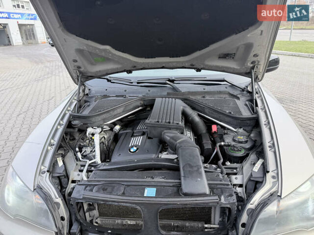 Сірий БМВ Х5, об'ємом двигуна 3 л та пробігом 365 тис. км за 8999 $, фото 45 на Automoto.ua
