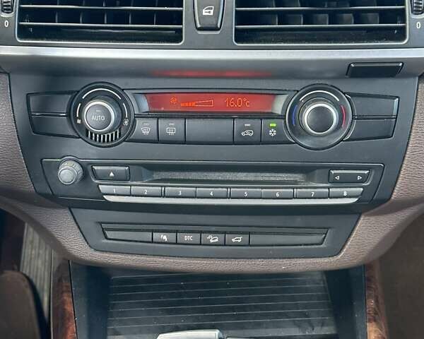 Сірий БМВ Х5, об'ємом двигуна 2.99 л та пробігом 244 тис. км за 14600 $, фото 35 на Automoto.ua