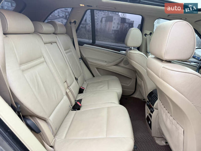 Сірий БМВ Х5, об'ємом двигуна 3 л та пробігом 365 тис. км за 8999 $, фото 32 на Automoto.ua