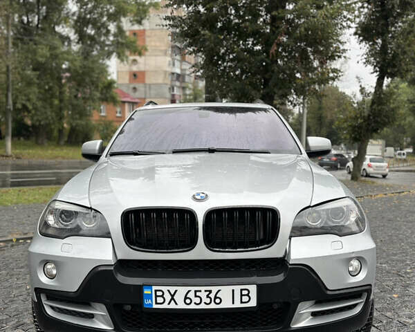 Серый БМВ Х5, объемом двигателя 4.8 л и пробегом 267 тыс. км за 8999 $, фото 1 на Automoto.ua