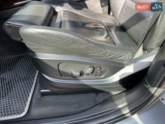 Серый БМВ Х5, объемом двигателя 3 л и пробегом 307 тыс. км за 15900 $, фото 18 на Automoto.ua