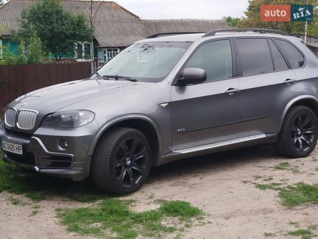 Серый БМВ Х5, объемом двигателя 3 л и пробегом 390 тыс. км за 11500 $, фото 2 на Automoto.ua