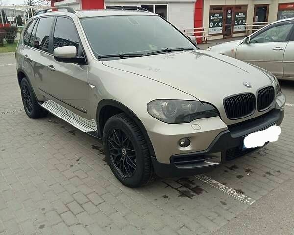 Серый БМВ Х5, объемом двигателя 3 л и пробегом 450 тыс. км за 304 $, фото 2 на Automoto.ua