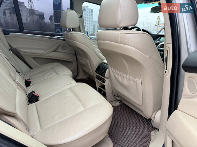Сірий БМВ Х5, об'ємом двигуна 3 л та пробігом 365 тис. км за 8999 $, фото 31 на Automoto.ua
