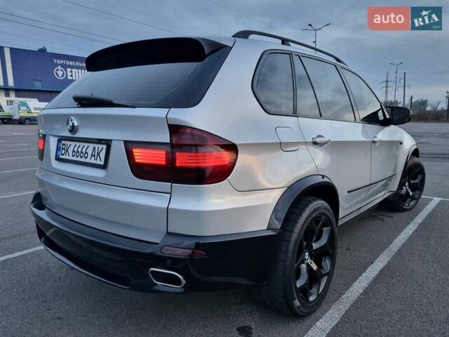 Серый БМВ Х5, объемом двигателя 3 л и пробегом 290 тыс. км за 19999 $, фото 17 на Automoto.ua