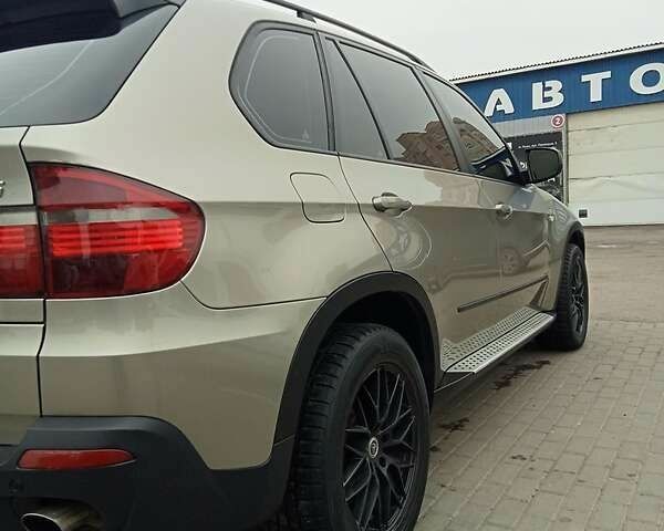 Серый БМВ Х5, объемом двигателя 3 л и пробегом 450 тыс. км за 12500 $, фото 6 на Automoto.ua