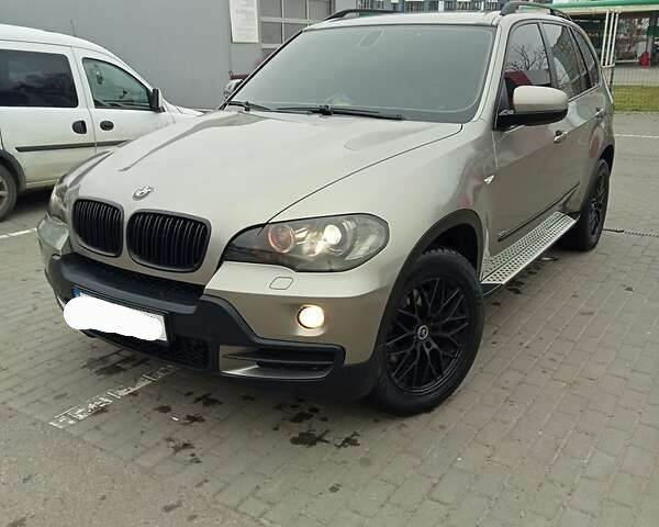 Серый БМВ Х5, объемом двигателя 3 л и пробегом 450 тыс. км за 304 $, фото 4 на Automoto.ua