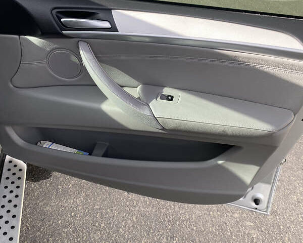 БМВ Х5 2007 в Стрые на Automoto.ua Серый БМВ Х5, объемом двигателя 3 л и пробегом 347 тыс. км за 13800 $, фото 48 на Automoto.ua