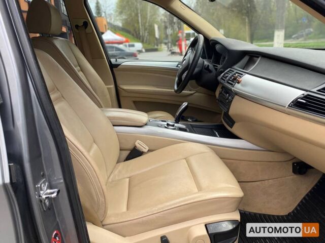 Серый БМВ Х5, объемом двигателя 3 л и пробегом 243 тыс. км за 14600 $, фото 12 на Automoto.ua