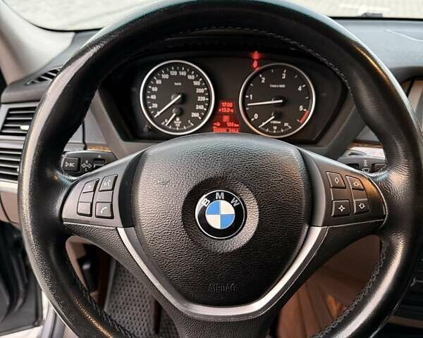 БМВ Х5 2007 в Ровно на Automoto.ua Серый БМВ Х5, объемом двигателя 2.99 л и пробегом 262 тыс. км за 14999 $, фото 27 на Automoto.ua