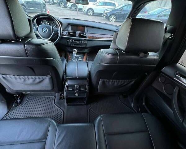 Серый БМВ Х5, объемом двигателя 3 л и пробегом 283 тыс. км за 14999 $, фото 29 на Automoto.ua
