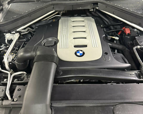 Сірий БМВ Х5, об'ємом двигуна 3 л та пробігом 274 тис. км за 16300 $, фото 24 на Automoto.ua