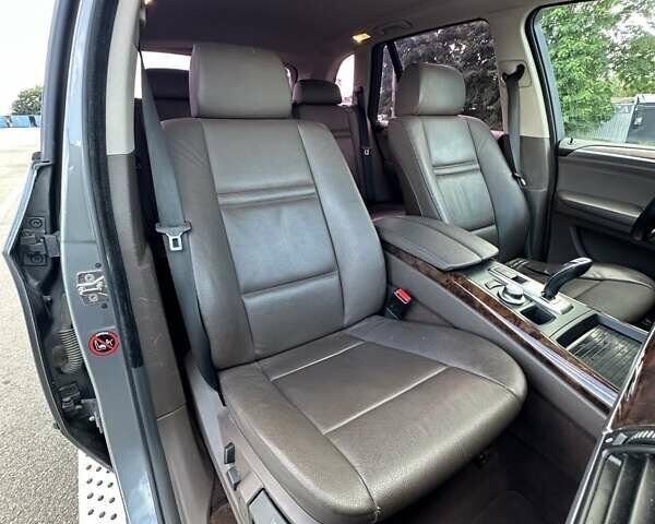 Сірий БМВ Х5, об'ємом двигуна 2.99 л та пробігом 244 тис. км за 14600 $, фото 19 на Automoto.ua