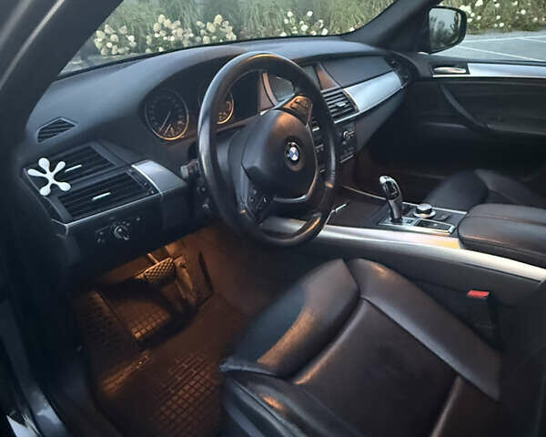Сірий БМВ Х5, об'ємом двигуна 3 л та пробігом 274 тис. км за 16300 $, фото 25 на Automoto.ua