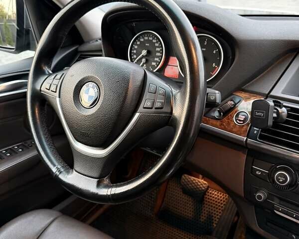 БМВ Х5 2007 в Ровно на Automoto.ua Серый БМВ Х5, объемом двигателя 2.99 л и пробегом 262 тыс. км за 14999 $, фото 34 на Automoto.ua