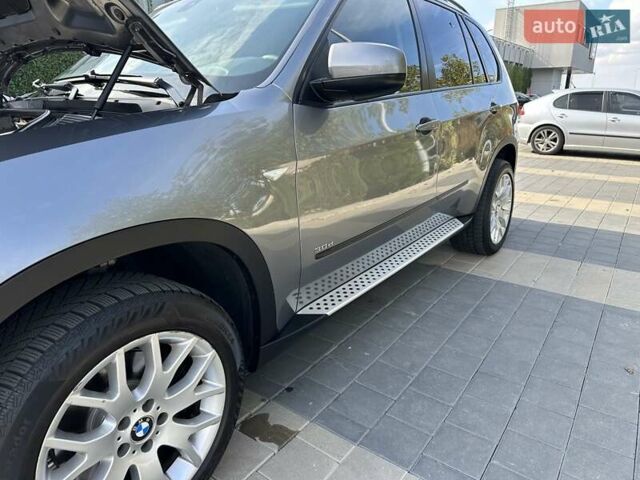 Серый БМВ Х5, объемом двигателя 3 л и пробегом 307 тыс. км за 15900 $, фото 34 на Automoto.ua