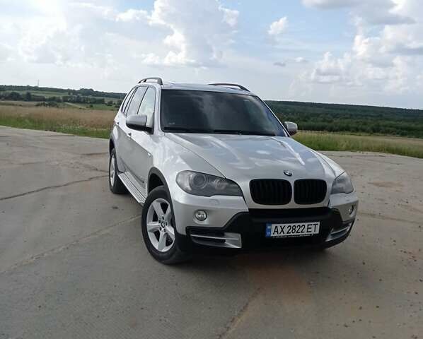 Серый БМВ Х5, объемом двигателя 3 л и пробегом 400 тыс. км за 11400 $, фото 21 на Automoto.ua