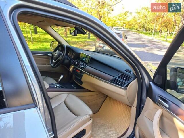 БМВ Х5 2007 в Одессе на Automoto.ua Серый БМВ Х5, объемом двигателя 3 л и пробегом 319 тыс. км за 13500 $, фото 6 на Automoto.ua