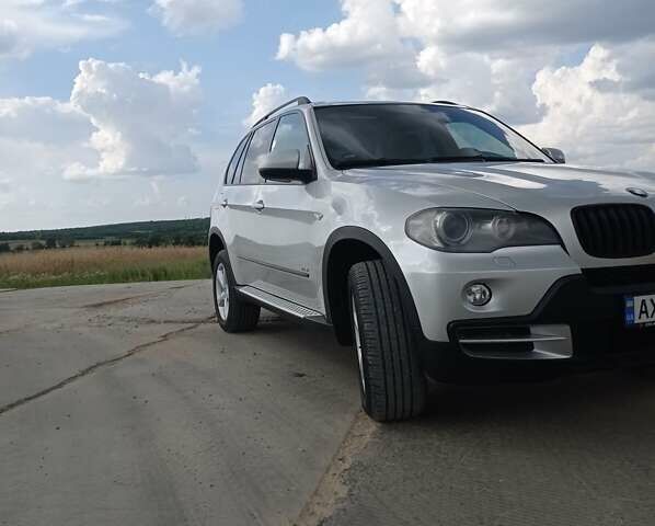 Серый БМВ Х5, объемом двигателя 3 л и пробегом 400 тыс. км за 11400 $, фото 17 на Automoto.ua
