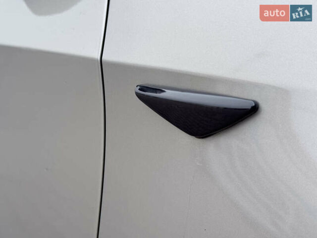 Сірий БМВ Х5, об'ємом двигуна 3 л та пробігом 365 тис. км за 8999 $, фото 9 на Automoto.ua