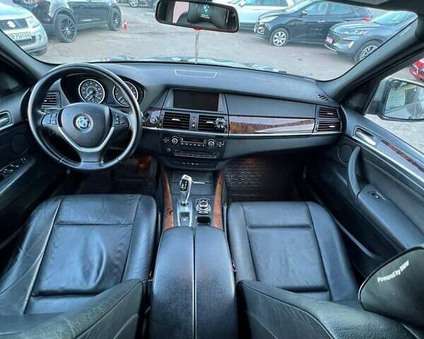 Серый БМВ Х5, объемом двигателя 3 л и пробегом 283 тыс. км за 14999 $, фото 28 на Automoto.ua
