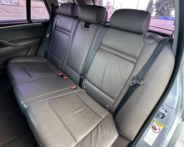 Серый БМВ Х5, объемом двигателя 2.99 л и пробегом 244 тыс. км за 14900 $, фото 15 на Automoto.ua