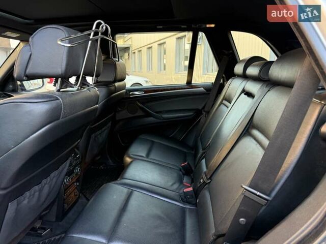 Серый БМВ Х5, объемом двигателя 4.8 л и пробегом 207 тыс. км за 9500 $, фото 36 на Automoto.ua