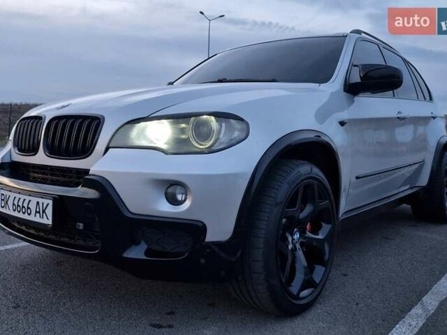 Серый БМВ Х5, объемом двигателя 3 л и пробегом 290 тыс. км за 19999 $, фото 8 на Automoto.ua