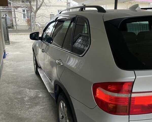 Серый БМВ Х5, объемом двигателя 3 л и пробегом 330 тыс. км за 14000 $, фото 10 на Automoto.ua