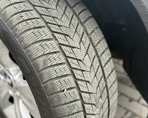 Серый БМВ Х5, объемом двигателя 3 л и пробегом 235 тыс. км за 17500 $, фото 23 на Automoto.ua