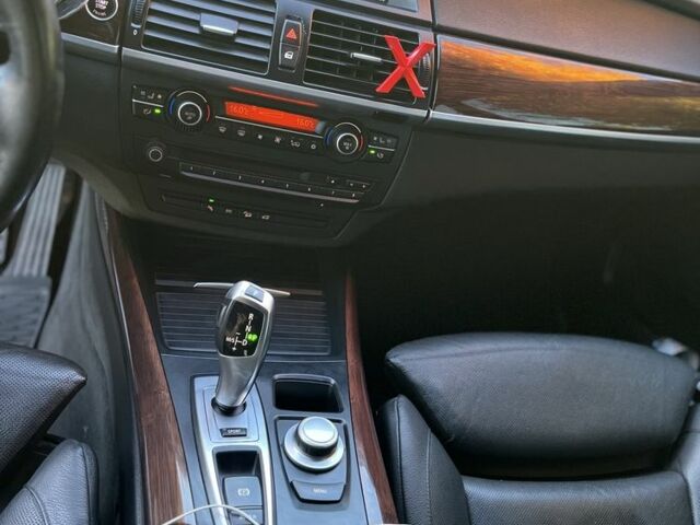 Серый БМВ Х5, объемом двигателя 4.8 л и пробегом 197 тыс. км за 12000 $, фото 12 на Automoto.ua