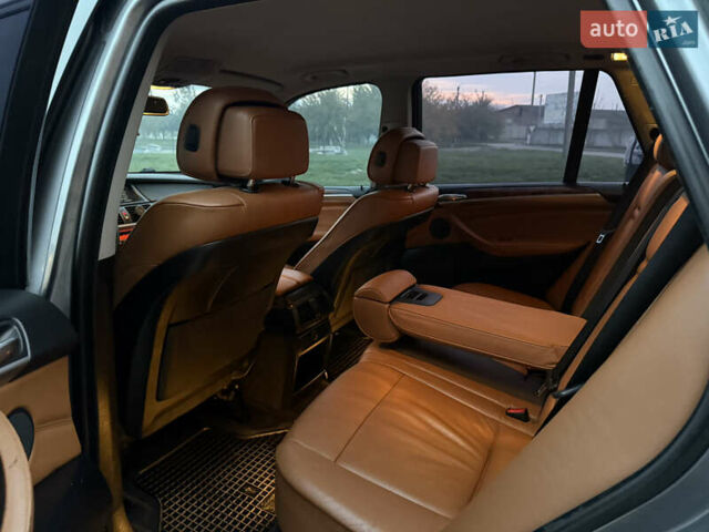 Серый БМВ Х5, объемом двигателя 3 л и пробегом 254 тыс. км за 13999 $, фото 25 на Automoto.ua